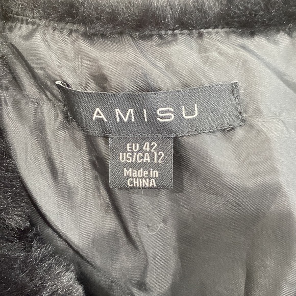 AMISU Faux Fur Vest - Picture 6 of 6